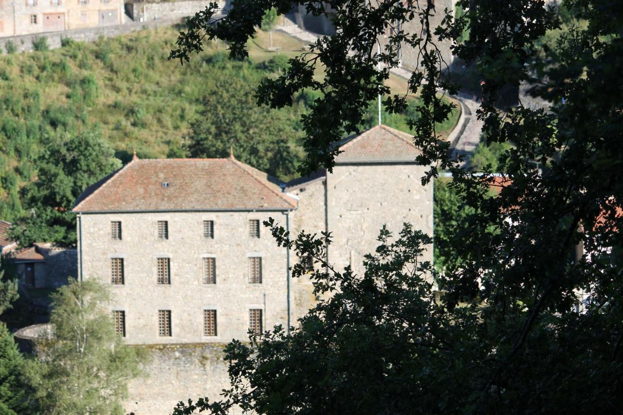 Chambre Bounty, B&B, Cuisine Privee, Lit Queen Size, Terrasse, Parking, Garage Olliergues Εξωτερικό φωτογραφία