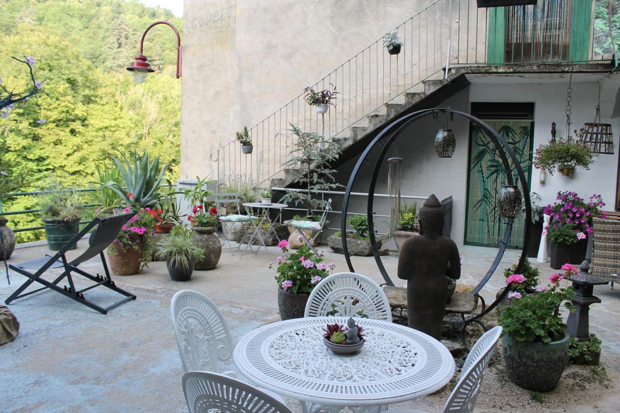 Chambre Bounty, B&B, Cuisine Privee, Lit Queen Size, Terrasse, Parking, Garage Olliergues Εξωτερικό φωτογραφία