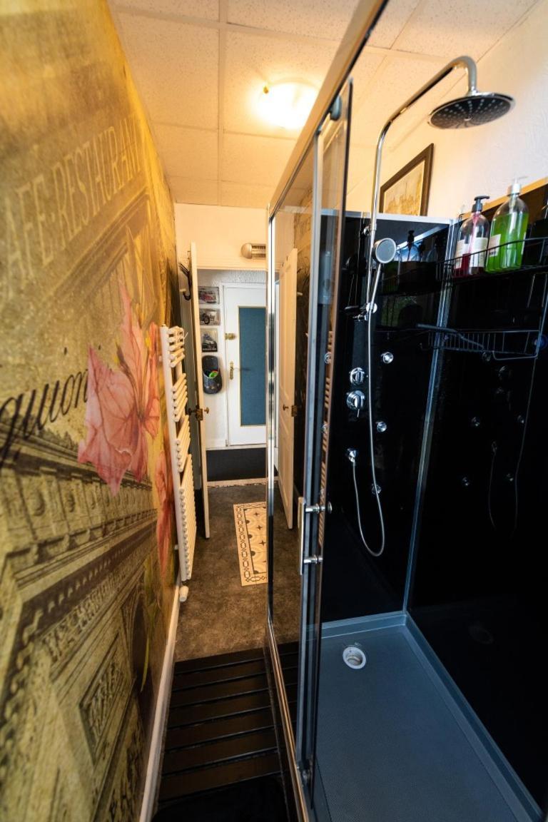 Chambre Bounty, B&B, Cuisine Privee, Lit Queen Size, Terrasse, Parking, Garage Olliergues Εξωτερικό φωτογραφία